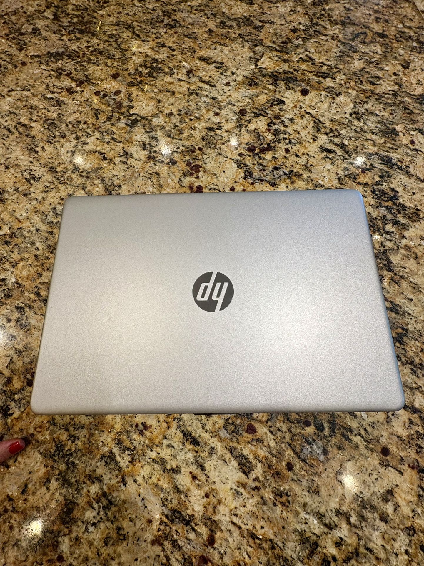 HP 15.6” Laptop – Intel Core i7, 16GB RAM, 512GB SSD – Excellent Condition