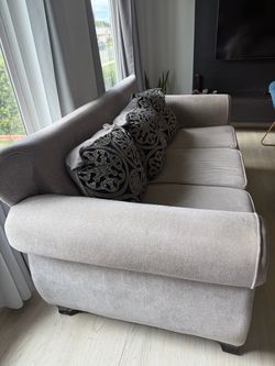 Used Furniture - Sofa & Table
