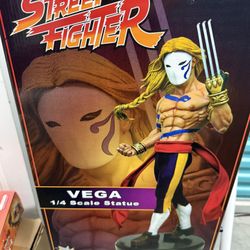 Vega Street Fighter Statue 