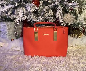 BEAUTIFUL CALVIN KLEIN BAG