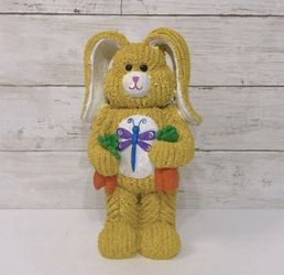 Vintage 2001 Oxford Elite Easter Bunny Statue PRICE FIRM