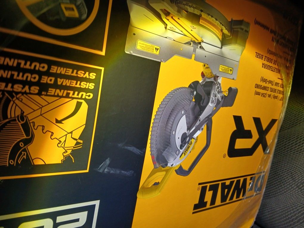 Table Saw Battrey 20 V