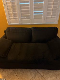 Couch pull out bed