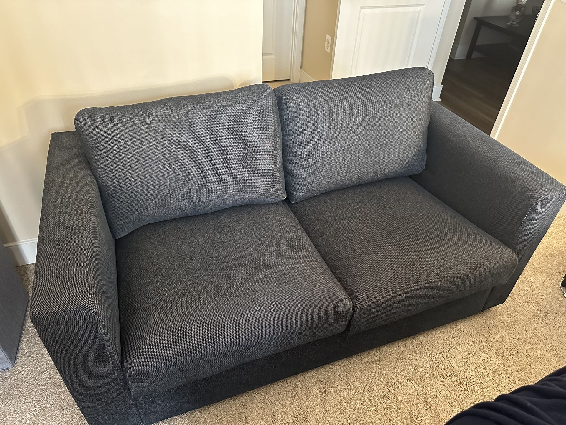 Finnala Love seat