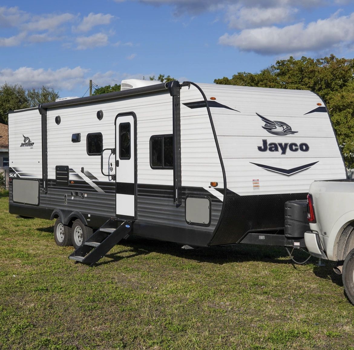 2022 Jayco Slx