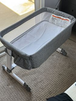 Grey Bassinet