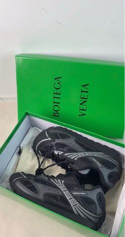 Black bottega Sz 44