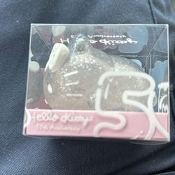 Sanrio Mochi SquiSHU Hello Kitty 50th