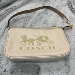 Coach Nolita 19 in White shoulder bag 