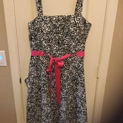 50's Style Dress that could be worn as a Halloween Costume 