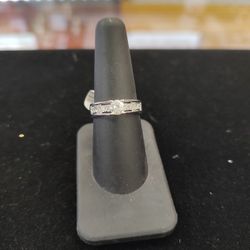 14k Diamond Ring Sz7