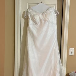 Wedding Dress . Size 19