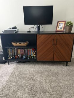 Console/Sideboard With Cabinet Doors