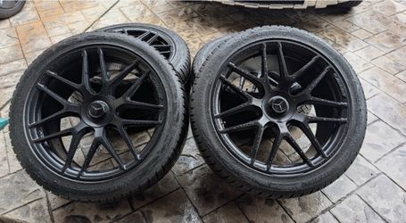 OEM Mercedes AMG GLE63 22" Wheels & Vredestein Winter Tires Set of 4 TPMS