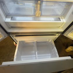 Samsung 36” French Door Refrigerator with SpaceMax Technology