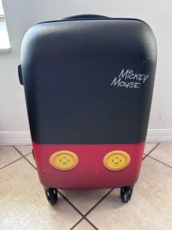 Mickey Mouse carryon
