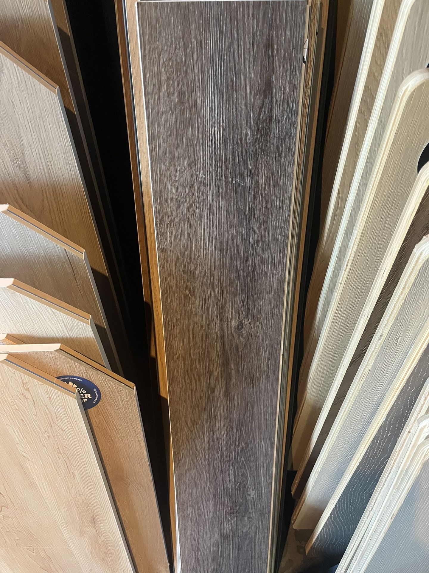DISCOUNT FLOORING !!! Lowest Price In The Market Call Now Laminate Floors Spc VINLY Floors Waterproof