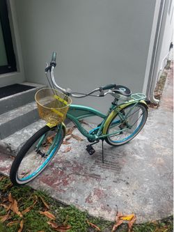 Margaritaville 26 inch Cruiser Bicycle
