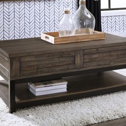 Johurst Lift Top Coffee Table 