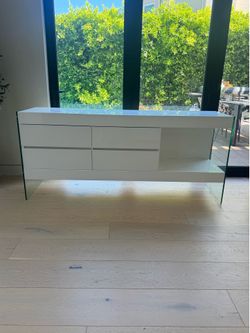 Modern White High Gloss Sideboard Buffet Console Table w/ Glass Legs