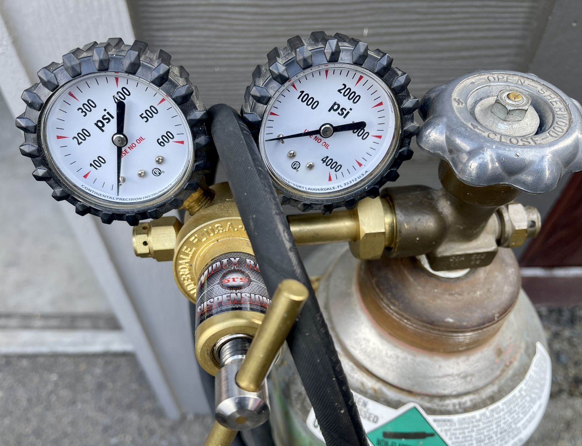 Airgas Nitrogen Tank 80cf Regulator No Loss Air Shocks Refill