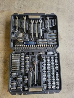 Power Torque 200 Piece 1/4, 3/8, 1/2 Inch Drive 6 Point SAE, Metric Tool Set in hard case *missing pieces
