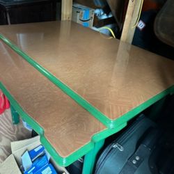 Porcelain Kitchen Table  incredible Condition 