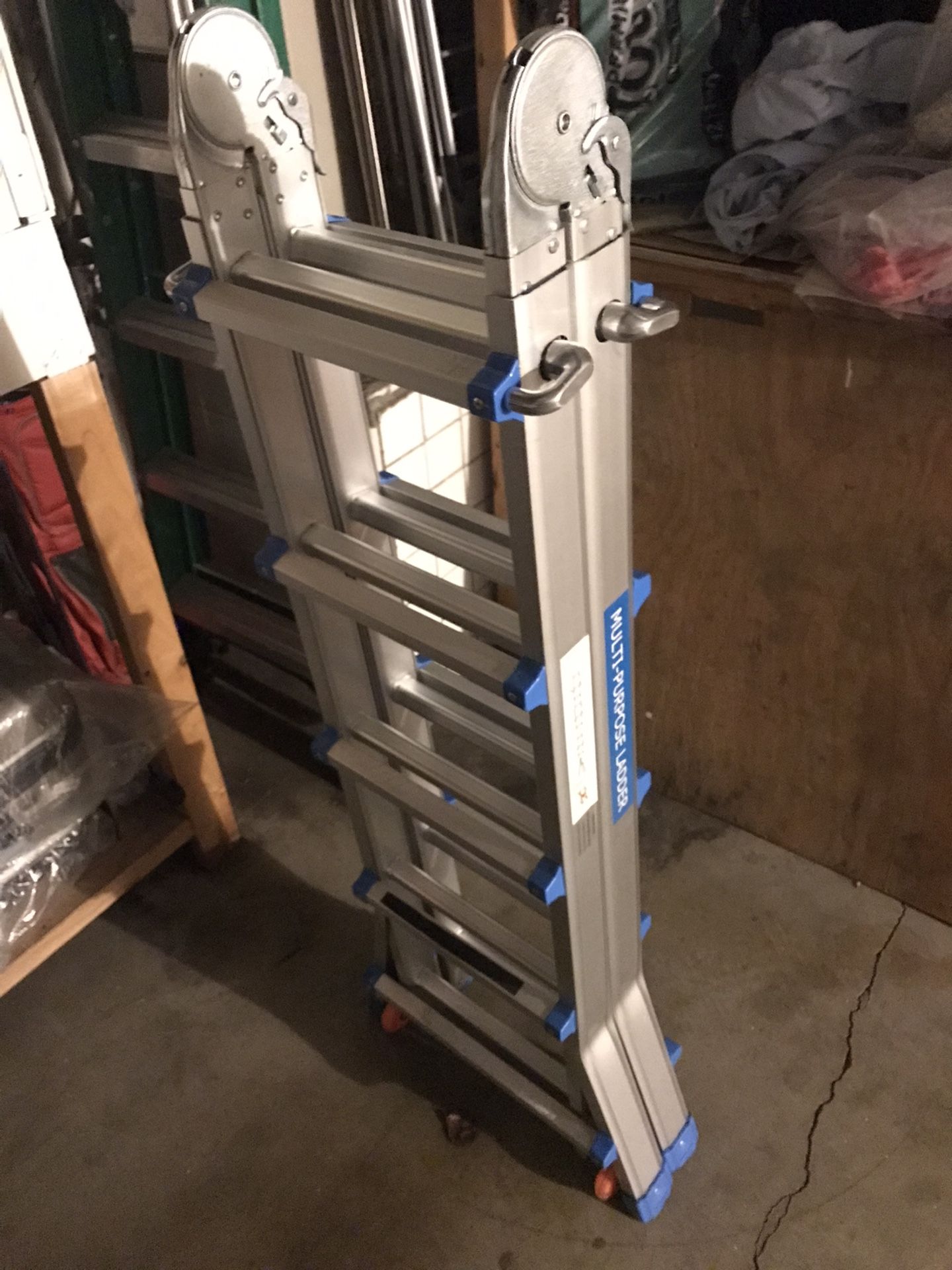 Multipurpose Aluminum Scaling Ladder19” Max