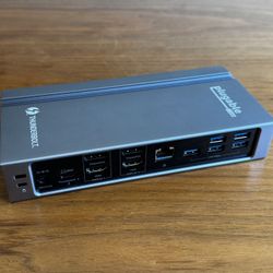 Pluggable TBT3-UDZ Thunderbolt 3 Dock w/ 96W power & 14 ports