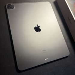 Apple iPad Pro 12.9 5th Generation 256gb M2 Chip
