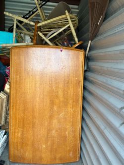 Table with matching hutch