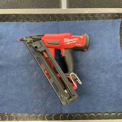 Milwaukee M18 Fuel 15GA Finish Nailer (2839-20) Tool Only