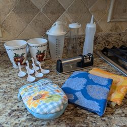 Kitchen Accessories - Mugs, Dressing Bottles, Oil Dispenser, Appetizer Tasting Spoons, Knife Sharpener, Hot Mit, Tea Towels