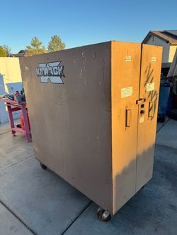 Knack jobsite tool box