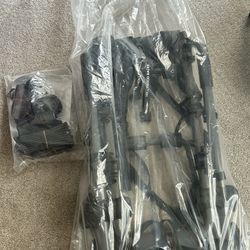 Hollywood Rack Over-the-Top Trunk rack for vehicles with spoilers. New in Box!