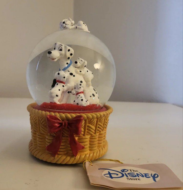 Vintage Disney's 101 Dalmatians Snow Globe "Playful Melody " Works NWT