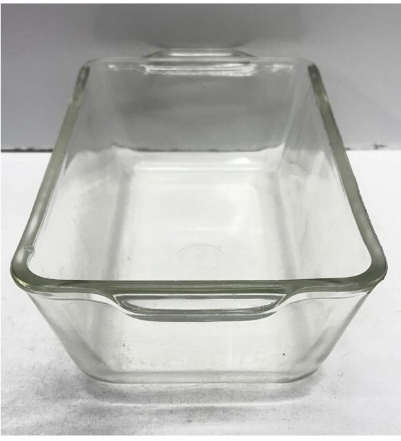 Vintage 212 Pyrex Pan