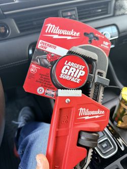 Milwaukee 18” Pipe Wrench