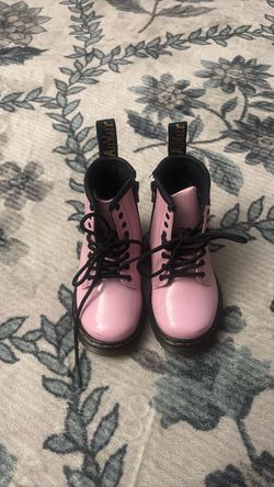 Dr. Martens Kids Pink Patent Leather Boots
