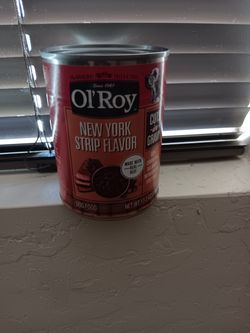 8 cans of dog food 8$