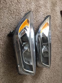 2017 Ford Escape headlights