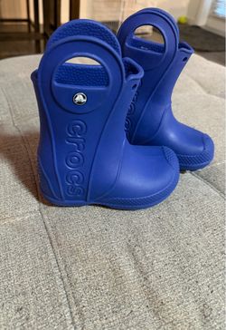 Rain boots 8c