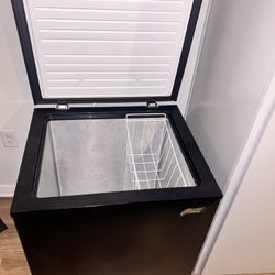 Arctic King Deep Freezer 