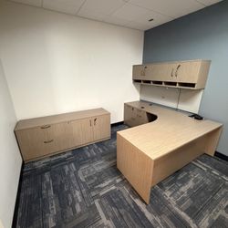 Office Desk & filing Cabinets 