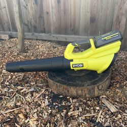 Ryobi 40V 120 MPH 550 CFM Cordless Battery Leaf Blower