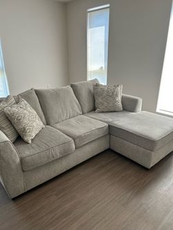 Demeyer Small Sectional Sofa – Excellent Condition - $500 (Eagle, ID)