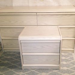 Palliser Furniture - 6 Drawer Dresser with Night-Stand - Delivered
