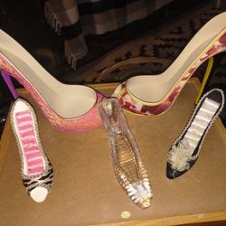 High Heel Decor Pieces And Ring Holders