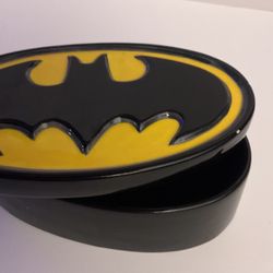 2001 Rare Batman Logo Oval Ceramic Stash Box Vandor Trinket Dresser Box Retired  