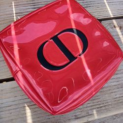 Multiple Purses , Wallets, Clutch Etc Going For Cheap!! Purchase Individually Or As A Set !